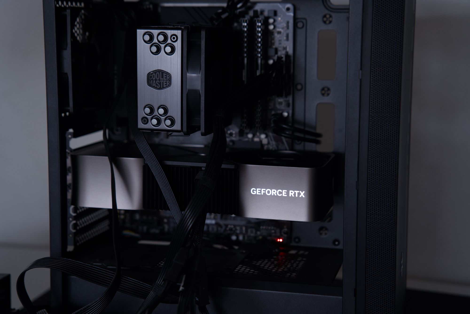 NVIDIA RTX 4080 inside a deep learning PC